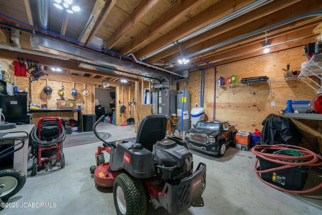 1322 SUMMERFIELD DRIVE, Jefferson City, MO 65109