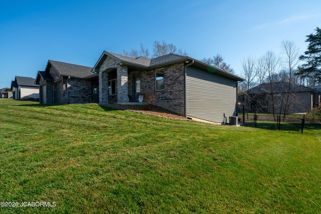 1322 SUMMERFIELD DRIVE, Jefferson City, MO 65109