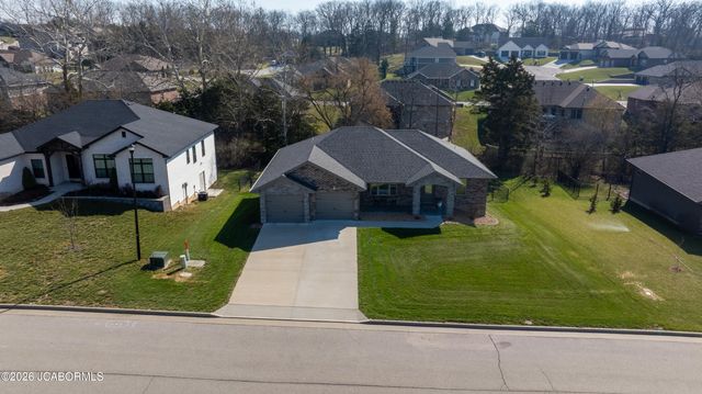 1322 SUMMERFIELD DRIVE, Jefferson City, MO 65109
