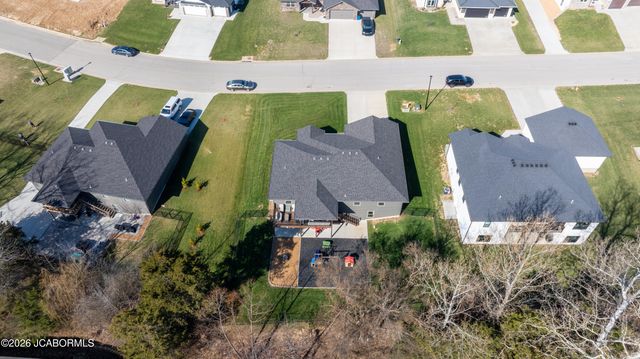 1322 SUMMERFIELD DRIVE, Jefferson City, MO 65109