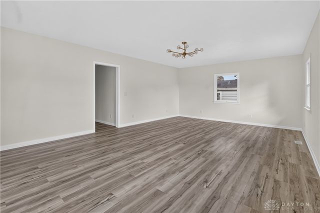 1243 Student Avenue, Springfield, OH 45503