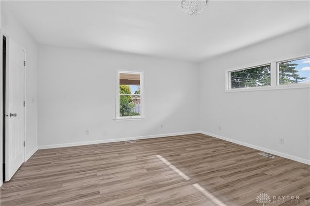 1243 Student Avenue, Springfield, OH 45503