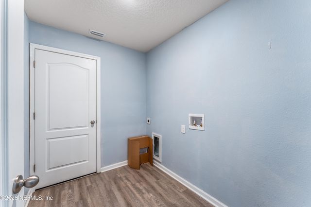 6092 BUCKING BRONCO Drive, Jacksonville, FL 32234