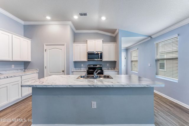 6092 BUCKING BRONCO Drive, Jacksonville, FL 32234