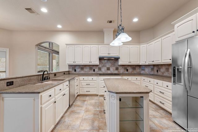 30620 Sweetridge, Boerne, TX 78015