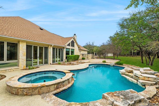 30620 Sweetridge, Boerne, TX 78015
