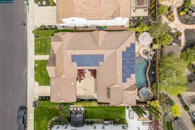 2261 Genoa St, Danville, CA 94506