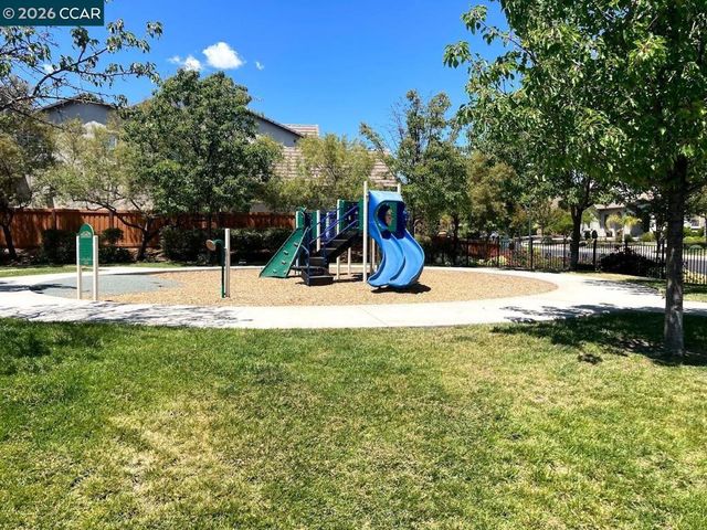 2261 Genoa St, Danville, CA 94506