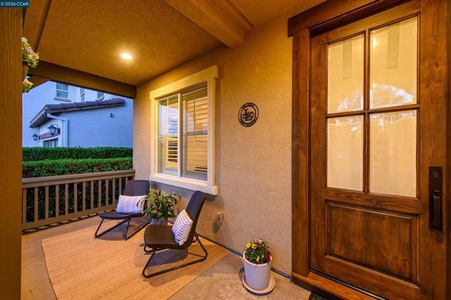 2261 Genoa St, Danville, CA 94506