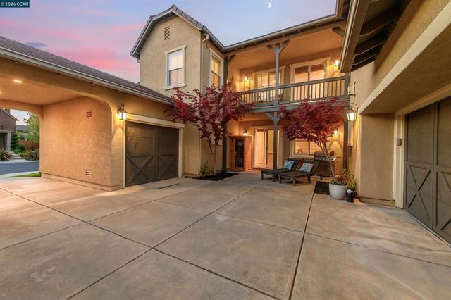 2261 Genoa St, Danville, CA 94506