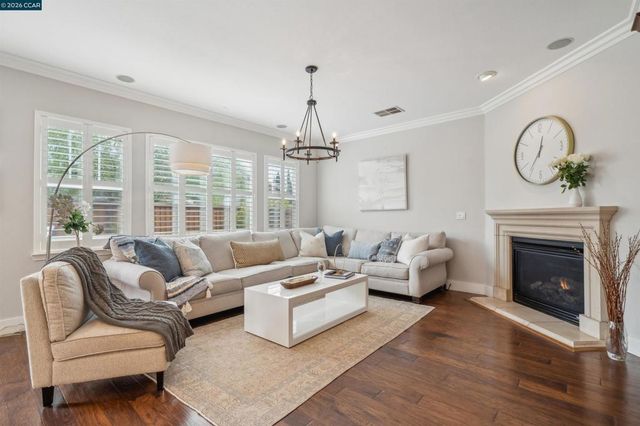 2261 Genoa St, Danville, CA 94506