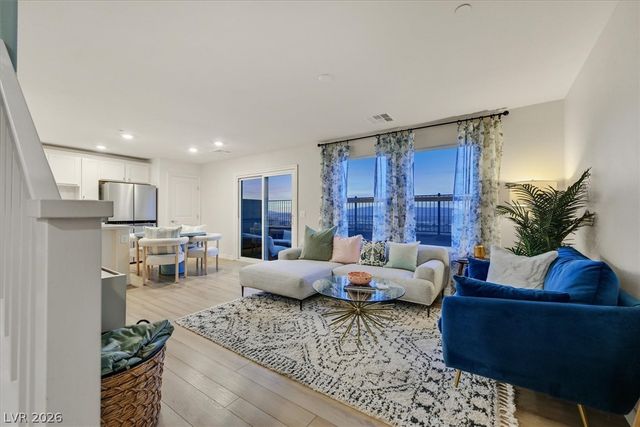 276 Quail Finch Drive, Henderson, NV 89012