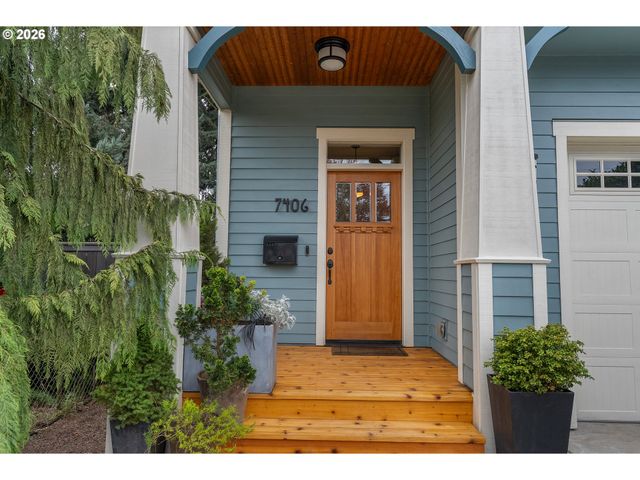 7406 N LEONARD St, Portland, OR 97203
