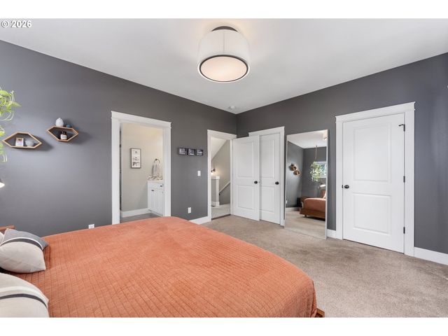 7406 N LEONARD St, Portland, OR 97203