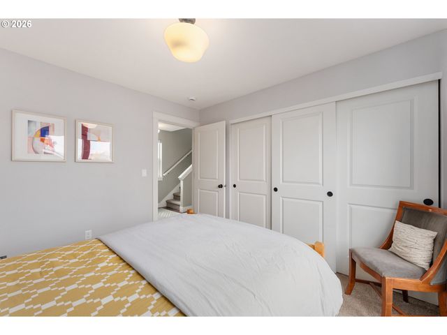 7406 N LEONARD St, Portland, OR 97203