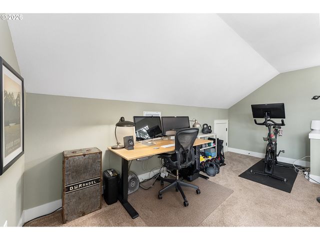 7406 N LEONARD St, Portland, OR 97203