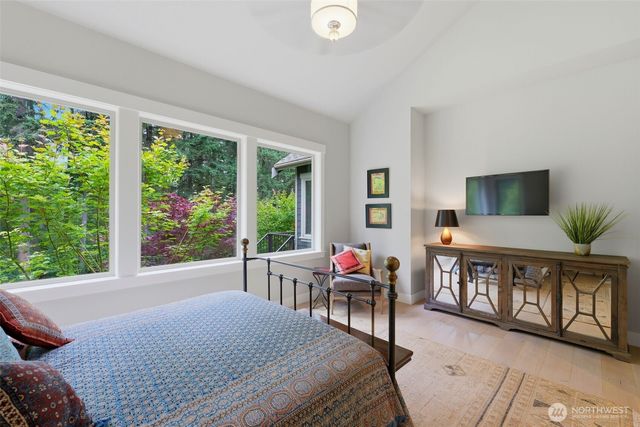 605 Hyak Way, Fox Island, WA 98333