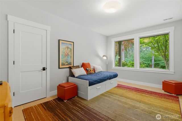605 Hyak Way, Fox Island, WA 98333