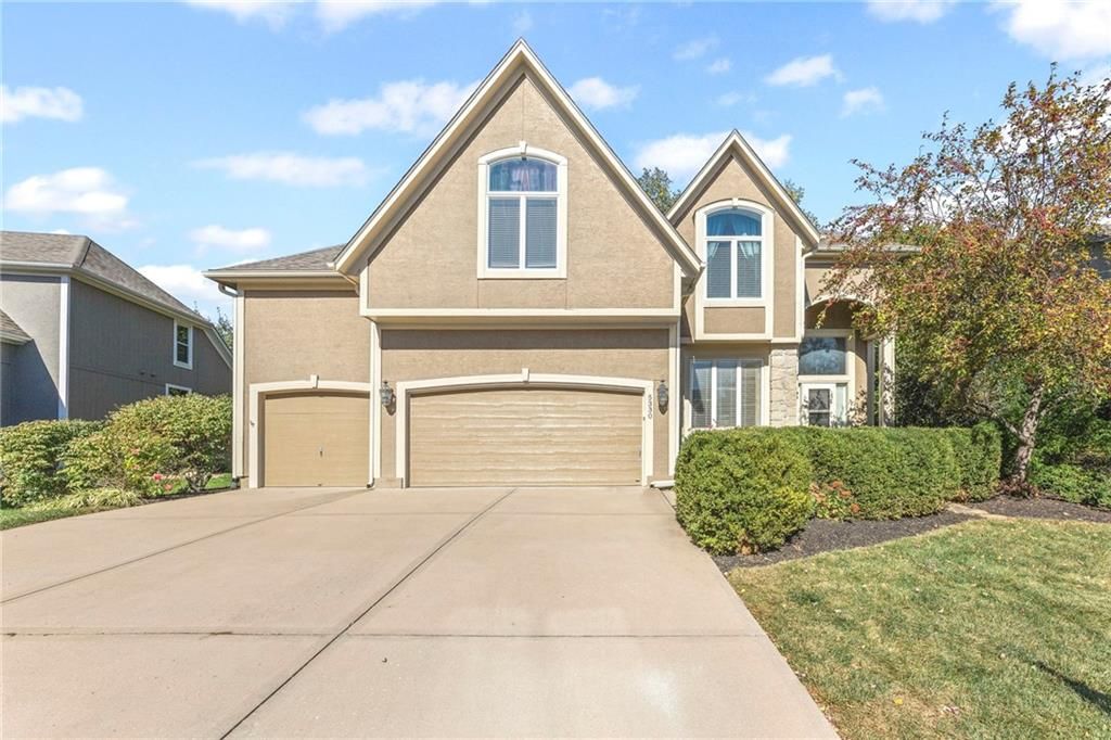 5330 W 159TH Terrace, Overland Park, KS 66085