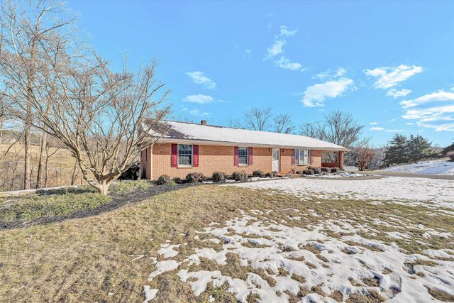 2346 Rockland RD, Boones Mill, VA 24065