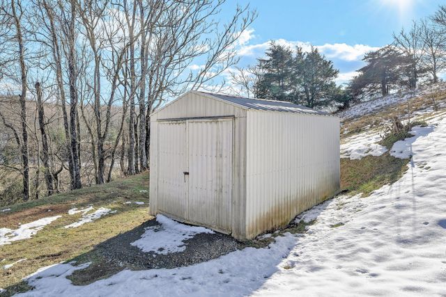 2346 Rockland RD, Boones Mill, VA 24065