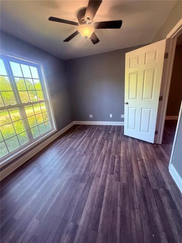 1250 Persimmon Place Drive, Bethlehem, GA 30620