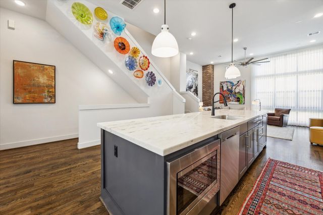 2914 Lamar Street, Houston, TX 77003