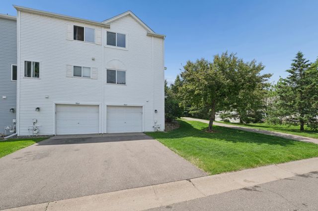 9062 Terra Verde Trail, Eden Prairie, MN 55347
