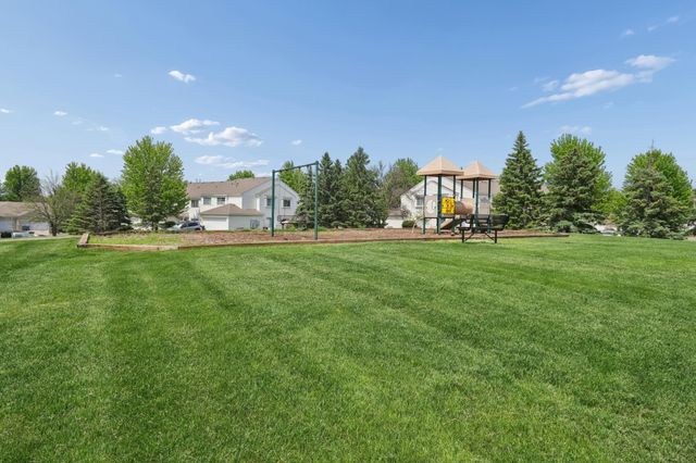 9062 Terra Verde Trail, Eden Prairie, MN 55347