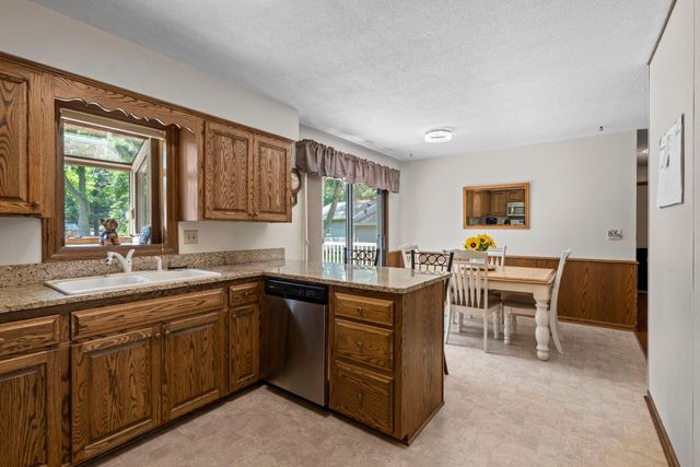 119 Oak Avenue SW, Saint Michael, MN 55376