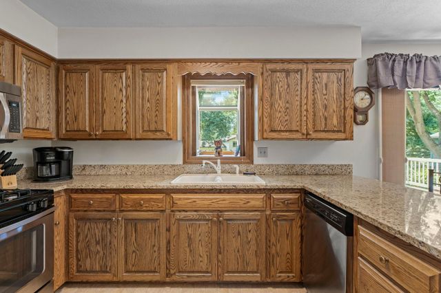 119 Oak Avenue SW, Saint Michael, MN 55376