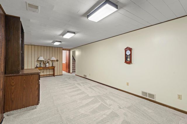 119 Oak Avenue SW, Saint Michael, MN 55376