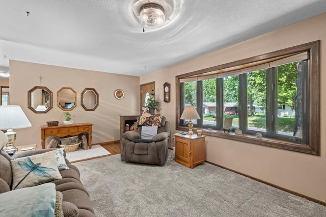 119 Oak Avenue SW, Saint Michael, MN 55376