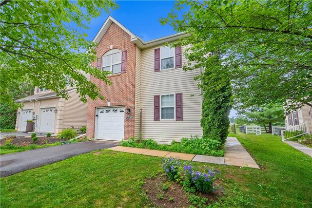 7073 Hunt Drive, Lower Macungie Twp, PA 18062