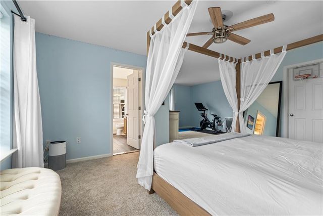 7073 Hunt Drive, Lower Macungie Twp, PA 18062