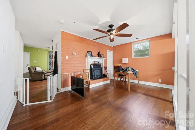 140 29th Avenue Drive NW, Hickory, NC 28601