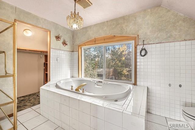 195 Lansing, Blackfoot, ID 83221