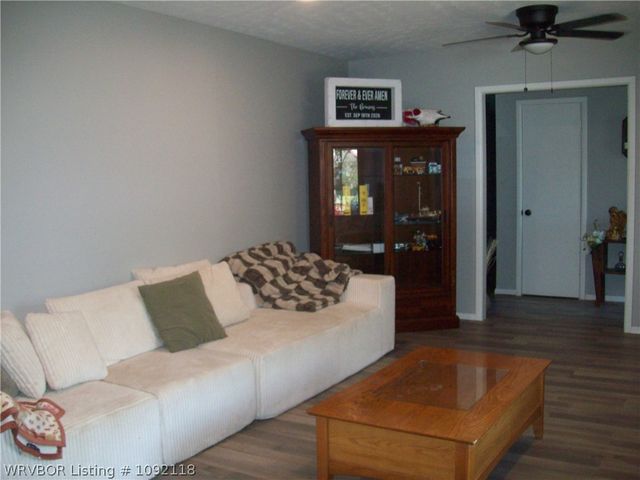 2909 S 32nd Street, Fort Smith, AR 72903