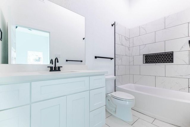 408 Armstrong Street B, Houston, TX 77029