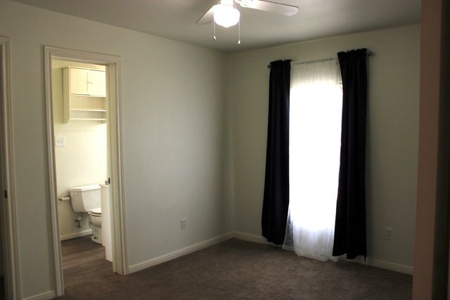 219 W 5th Street, Kemah, TX 77565
