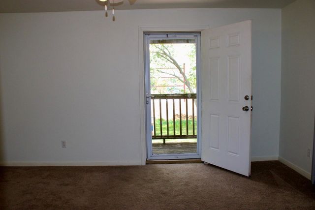 219 W 5th Street, Kemah, TX 77565