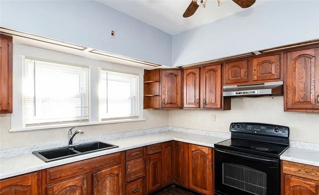 44 S Harbine Avenue, Dayton, OH 45403