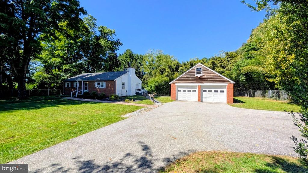 15 LOCKSLEY RD, GLEN MILLS, PA 19342 — photo 4