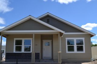 1540 W Harbeck Road, Grants Pass, OR 97527