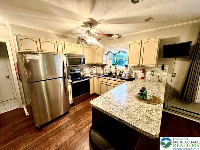 65 Byron Lane, Penn Forest Twp, PA 18210