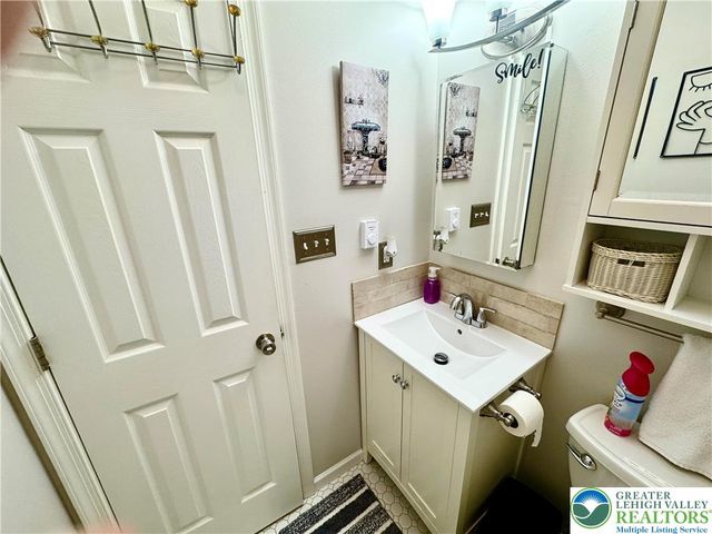 65 Byron Lane, Penn Forest Twp, PA 18210