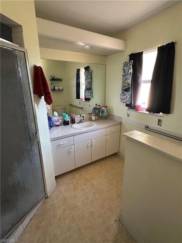 8312 Bahamas RD, Fort Myers, FL 33967