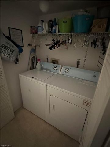 8312 Bahamas RD, Fort Myers, FL 33967