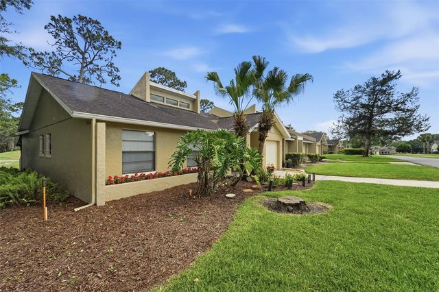 59 FAIRWAY DRIVE 59, Debary, FL 32713