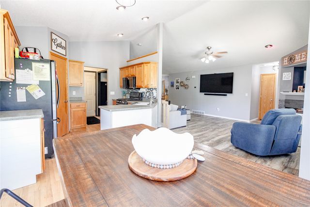 221 Orchard Street SW, Swisher, IA 52338